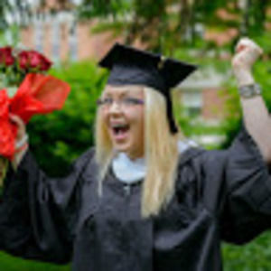 Meet your Posher, Danae